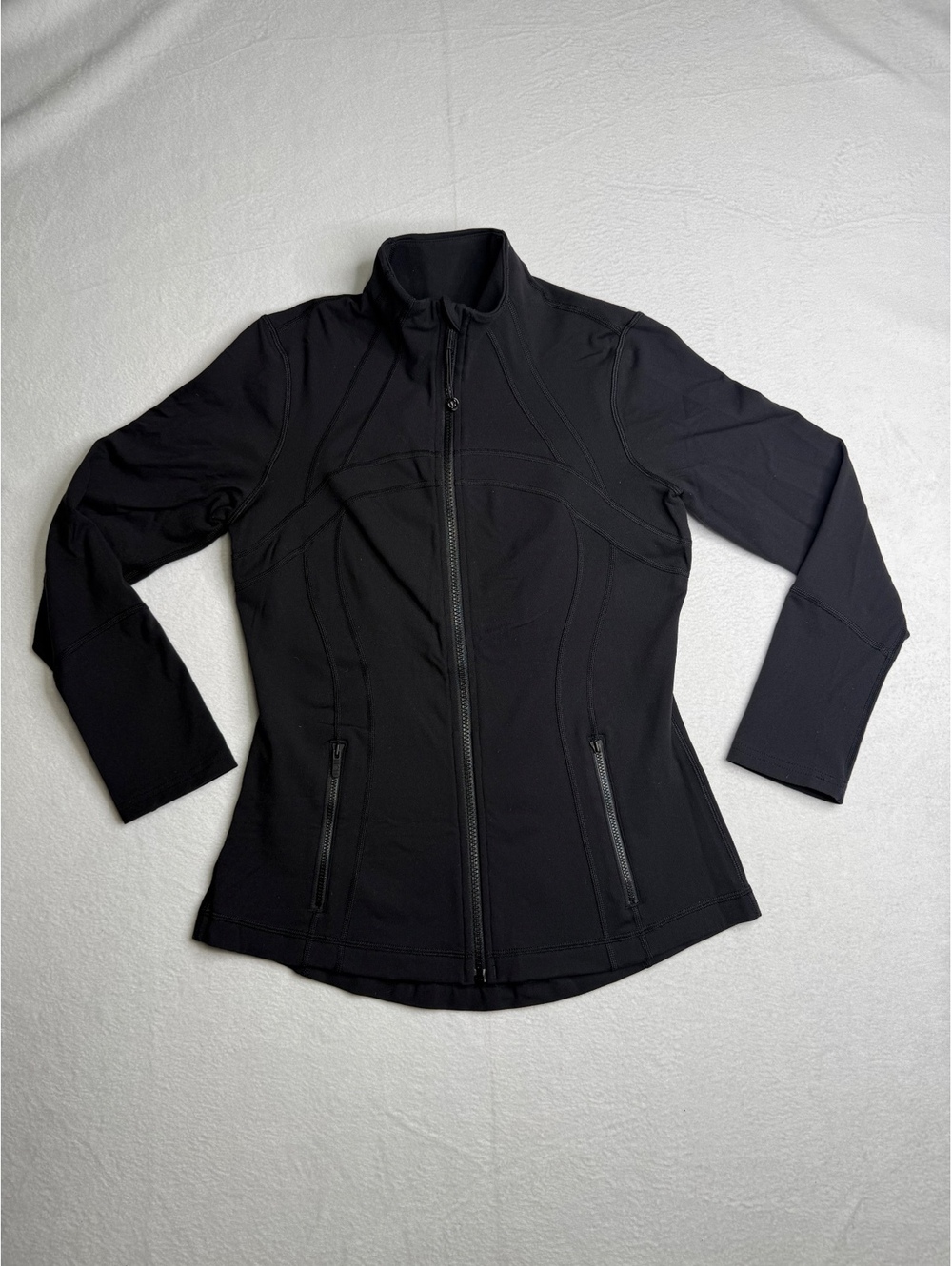 Lululemon Women’s Size 8 Black Full Zip Running Jacket Ventilated Back
